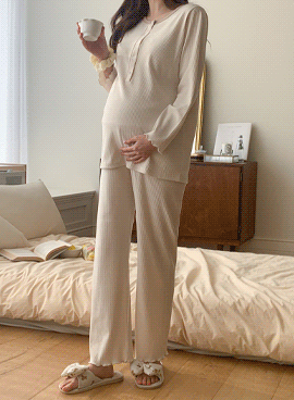 孕婦裝*針織紋路圖案與色彩搭配的哺乳上衣搭配腹帶寬褲孕婦睡衣套裝